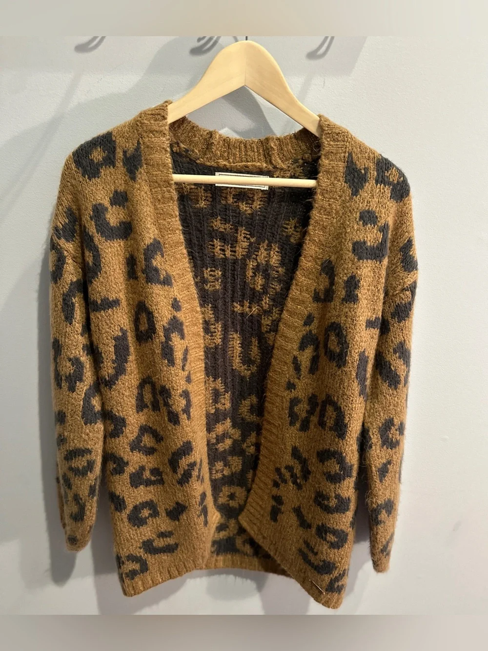 Abercrombie & Fitch Leopard Print Open-Front Women's Cardigan - Camel/Black - Picture 1 of 6